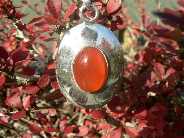 [PD304] Pendentif Touareg Pierre Ovale Orange