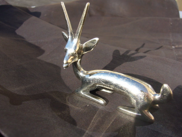 [AT508] Porte-couteaux Argent Touareg Antilope A Genoux