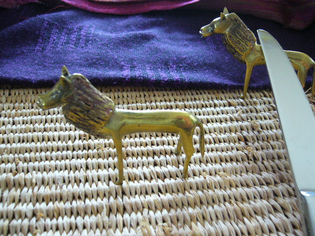 [AT551] Porte-couteaux Touareg Laiton Lion