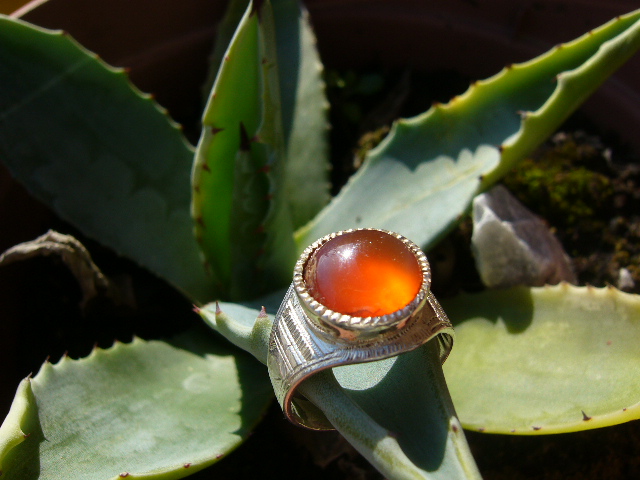 [BG702] Bague Touareg Agate Rouge Gravee - Reglable