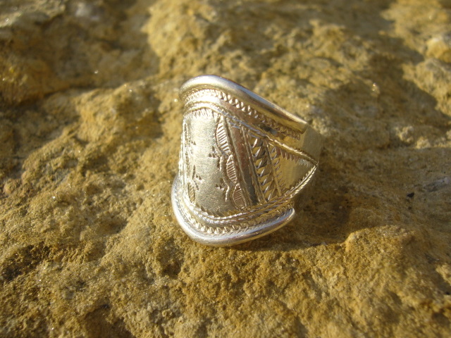 [BG710] Bague Touareg Chevalier Agate Gravee - Reglable