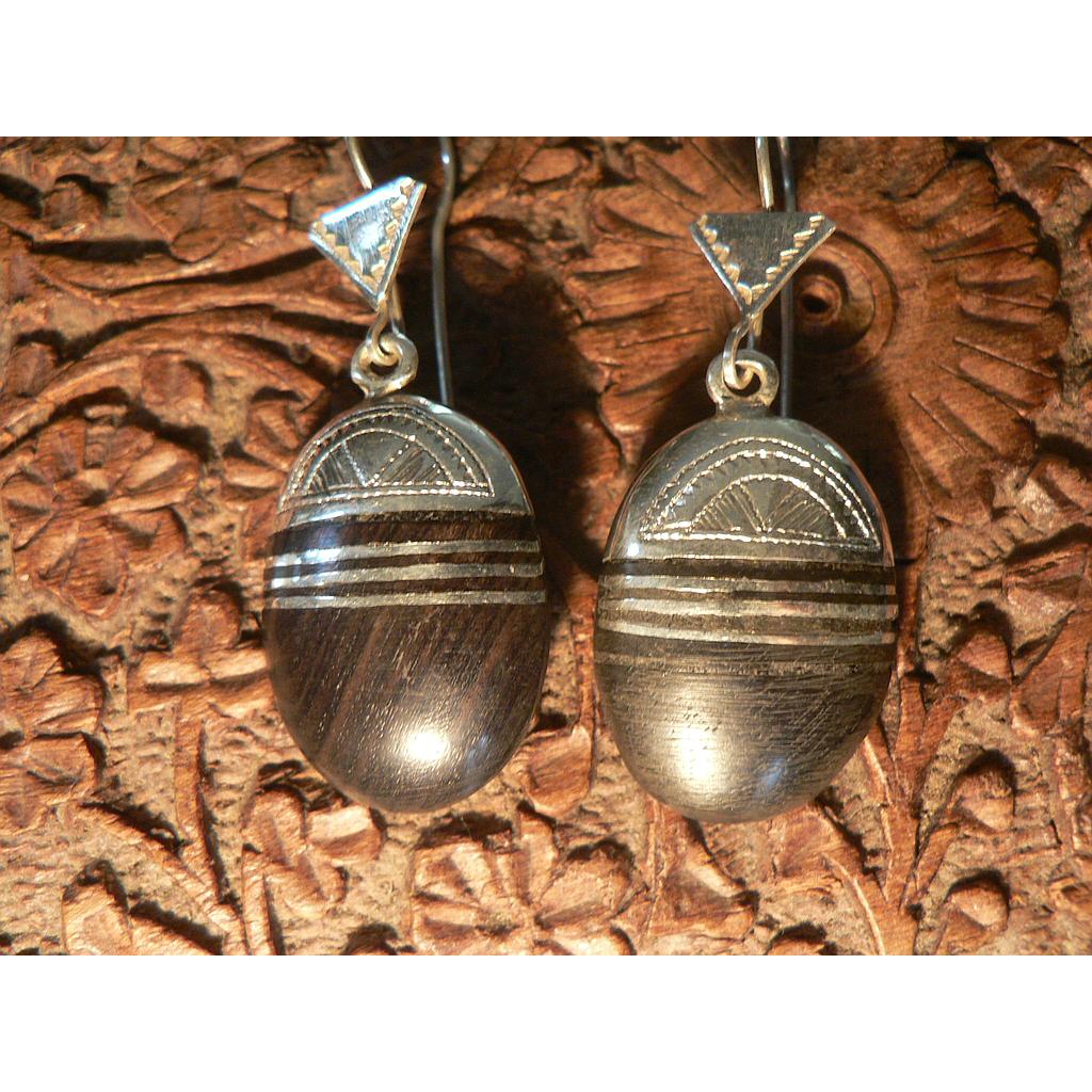 [BO219] Boucles Oreilles Ebene Ovale 3 Traits