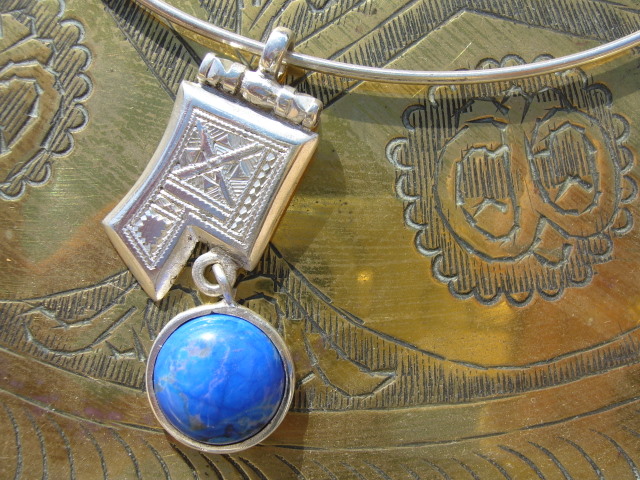 Collier Touareg Carte de l'Air bleu