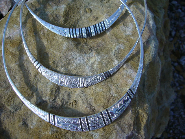 Tour du Cou Touareg Argent Grave traits ebene