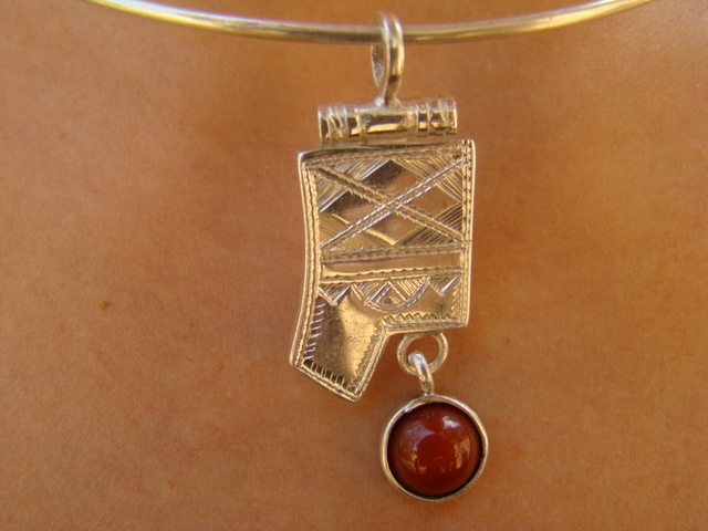 Collier Touareg Carte de l'Air Rouge