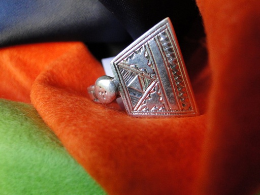 [BG113] Bague Touareg Pyramide