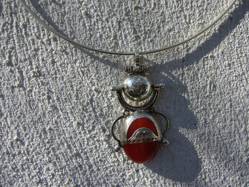 [CL437] Collier Touareg Egourou Rouge Balance Tige V