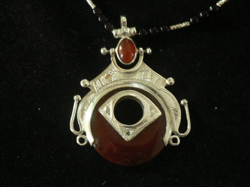 [CL451] Collier Touareg Issaran Perles